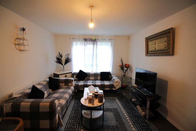 2-bed flat on Apt 4, Apartment 4, 4 Larch Gardens, Manchester, £127,000