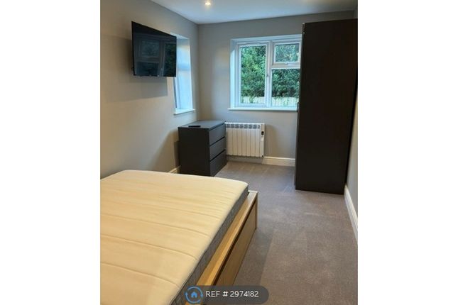 Winston Close, Canterbury, Canterbury photo 5