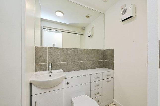 10A,, Hadley Crescent, King's Lynn photo 3
