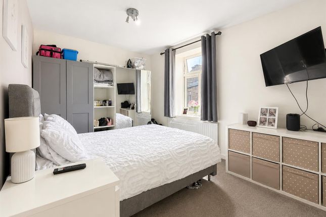 3, Coupland Street, Rochdale photo 4