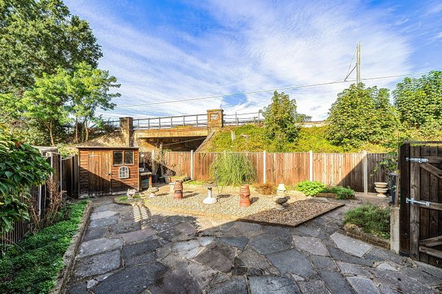 35, Turners Meadow Way, Beckenham photo 4