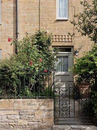 Middle Cottage, 123, Middle Street, Martock photo 3