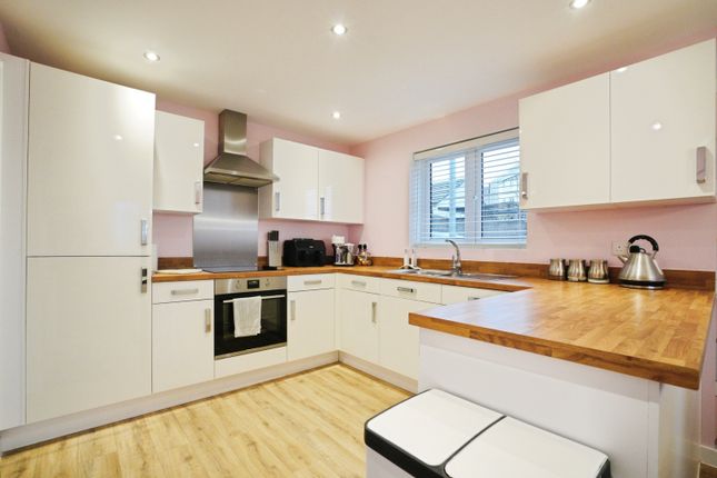 8, Carn Water Road, Bodmin photo 2