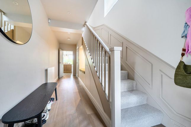 84, Laurel Way, Totteridge photo 2