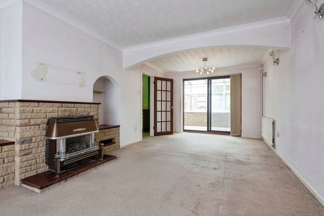 8, Newton Road, Stevenage photo 4