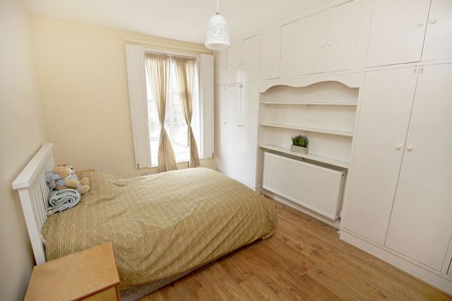 End terrace house for sale in Clare Road, Leytonstone