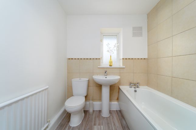 Maisonette for sale in Selwood Close, Stanwell, Staines