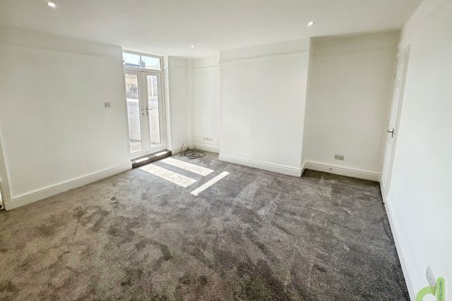 28 Haworth Street, Accrington photo 4