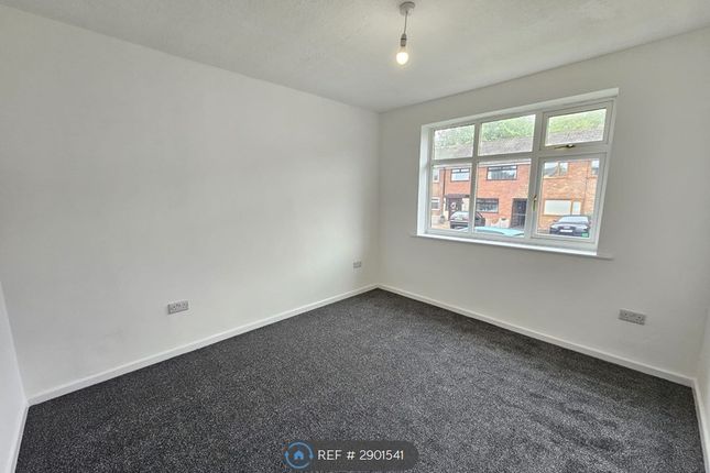 Camberwell Crescent, Wigan photo 5