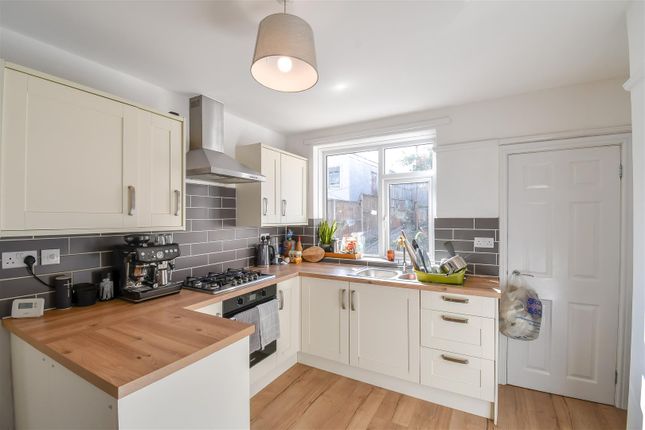 478, Gladstone Road, Barry photo 4