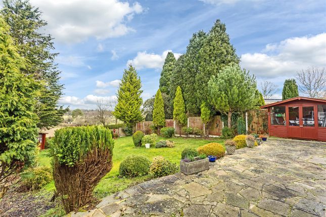 Bungalow-Green-Lane-Lower-Kingswood-106.Jpg