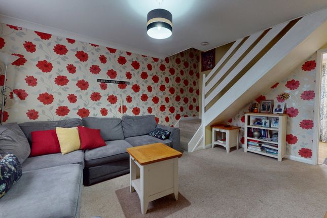 21, Springwood Close, Ashford photo 2
