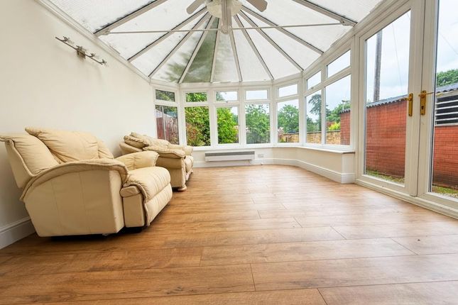 23, Hawthorn Road, Camberley photo 2