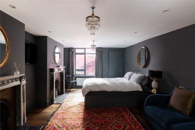 End terrace house for sale in Lonsdale Road, Notting Hill, London