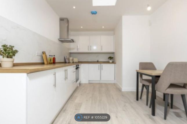 Flat, Market Street, Wymondham photo 3