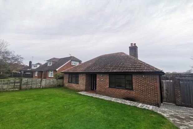 Thumbnail Bungalow to rent in Lower Platts, Wadhurst