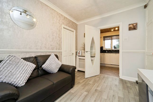 72, Westdale Road, Pudsey photo 4