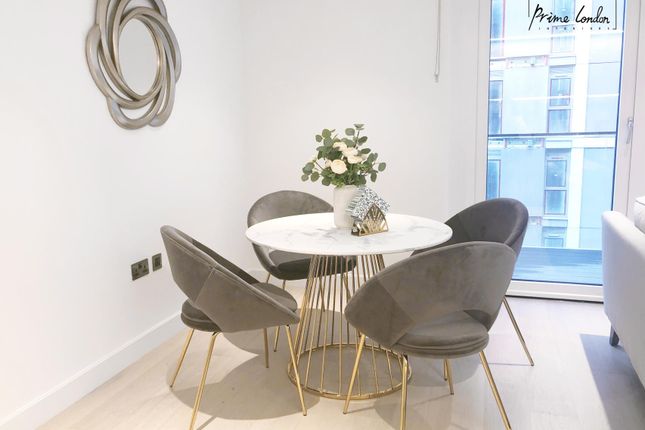 Flat to rent in Bowery Apartments, White City Living, London