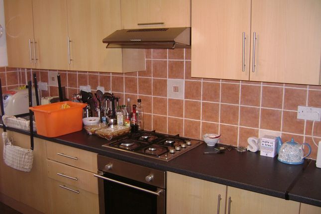 Terraced house to rent in Royal Park Mount, Leeds