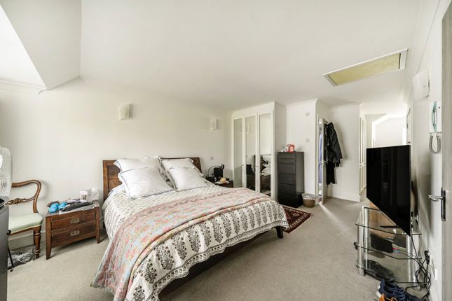 12, May Bate Avenue, Kingston Upon Thames photo 4