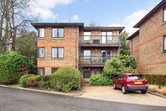 Thumbnail Flat to rent in St. Mary's Mount, Caterham