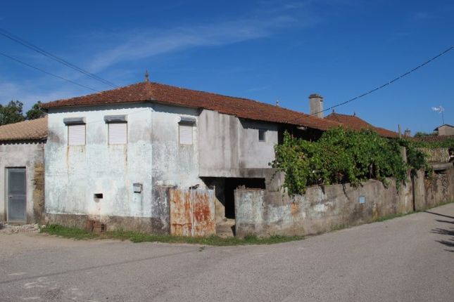 Thumbnail Detached house for sale in Lameira Fundeira, Vila Facaia, Pedrógão Grande, Leiria, Central Portugal
