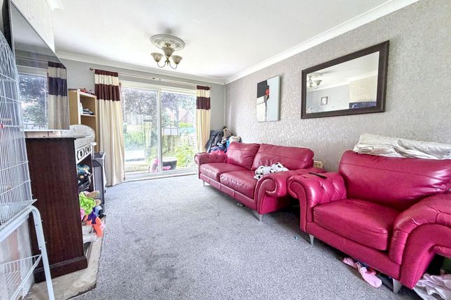 17, Elliott Road, Peterlee photo 4