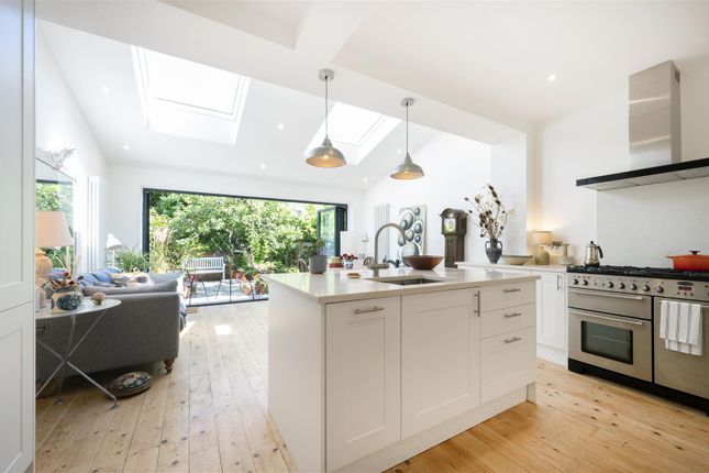 32, Tolverne Road, West Wimbledon photo 3
