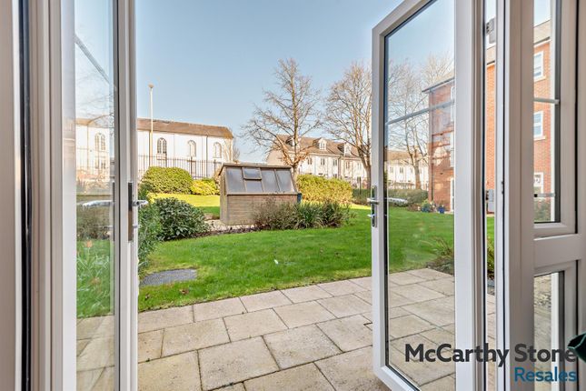 1 Queen Elizabeth Place, Orchard Lane, Alton photo 3