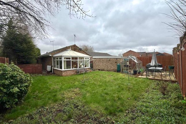 15, Wise Grove, Warwick photo 2