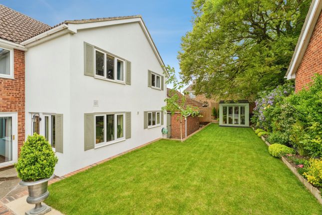 23, Hollybush Way, Cambridge photo 4