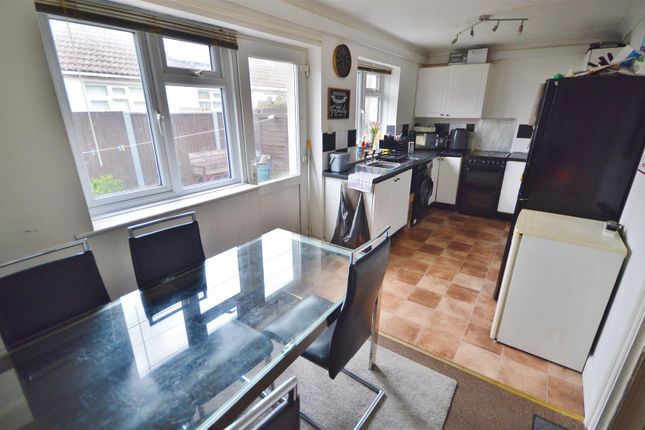20, Belsize Avenue, Jaywick photo 4