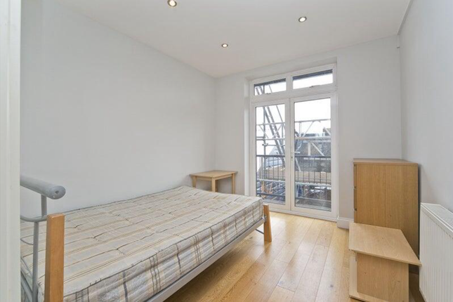 Flat to rent in Camden Road, London
