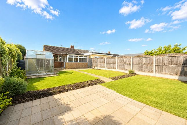 10, Ash Grove, Colchester photo 2