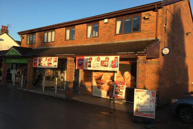 Office to let in 1st Floor 442 Chester Road, Stockport, Cheshire