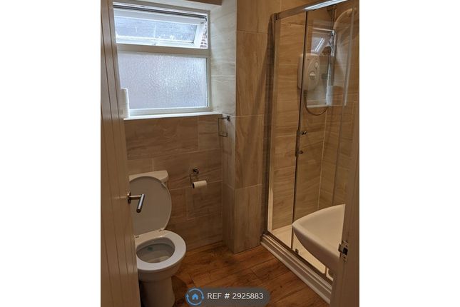 Flat, Osborne Road, Levenshulme photo 3