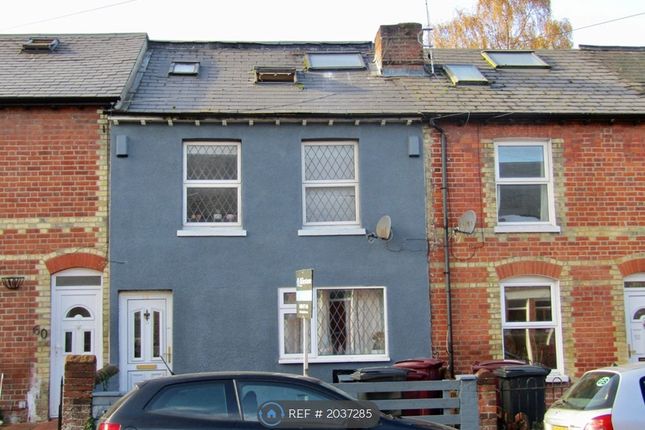 Terraced house to rent in Carnarvon Road, Reading