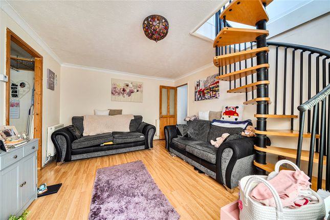 27, Burgate Close, Kent photo 2