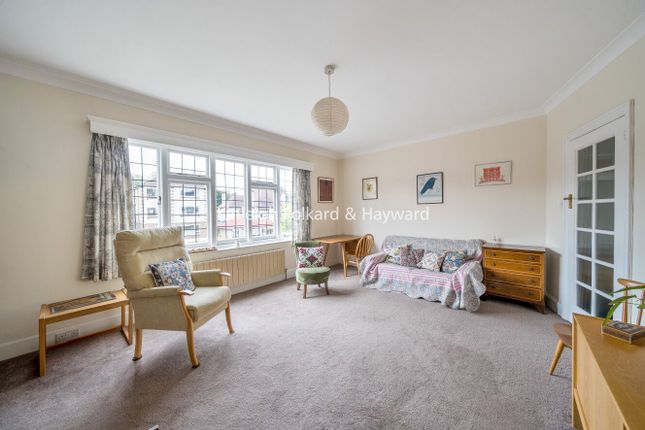 34A,, Grove Avenue, London photo 3