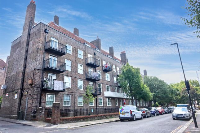 4-bed flat on 8, Miller House, Streatham, £282,000