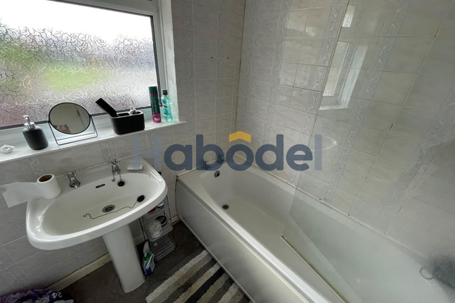 36 Hereford Close, Kilton, Worksop photo 2