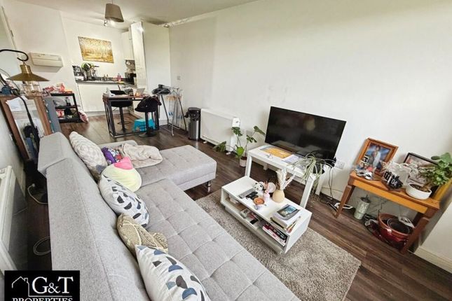 Apartment 305 Landmark, Waterfront West, . photo 2