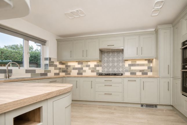 22, Hercules Road, Woodbridge photo 4