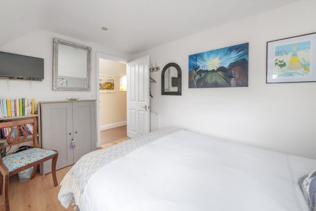 Flat for sale in Bathurst Road, Cirencester, Gloucestershire