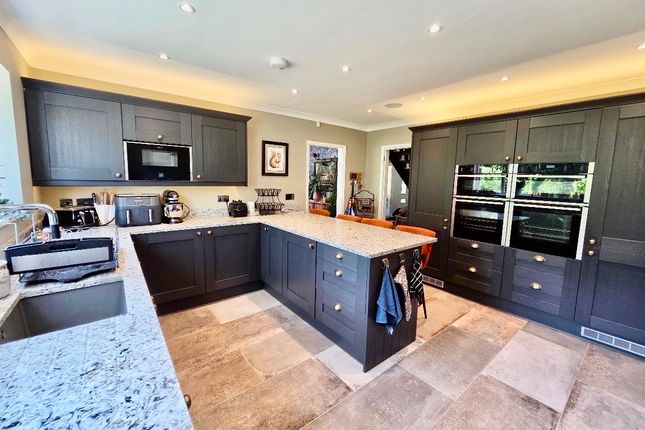 5 Rollason Road, Birmingham photo 3