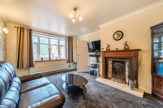 65, Ashchurch Drive, Wollaton photo 3