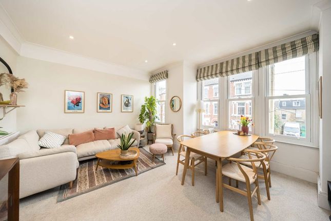 24B, Prideaux Road, London photo 2