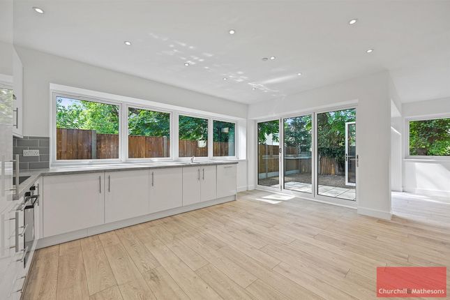 49a, Connaught Road, London photo 3