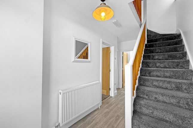5, Moormead Road, Swindon photo 4