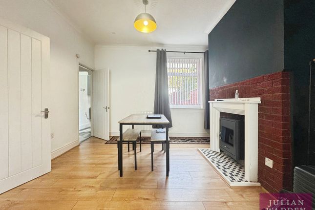 47, Watts Street, Greater Manchester photo 5